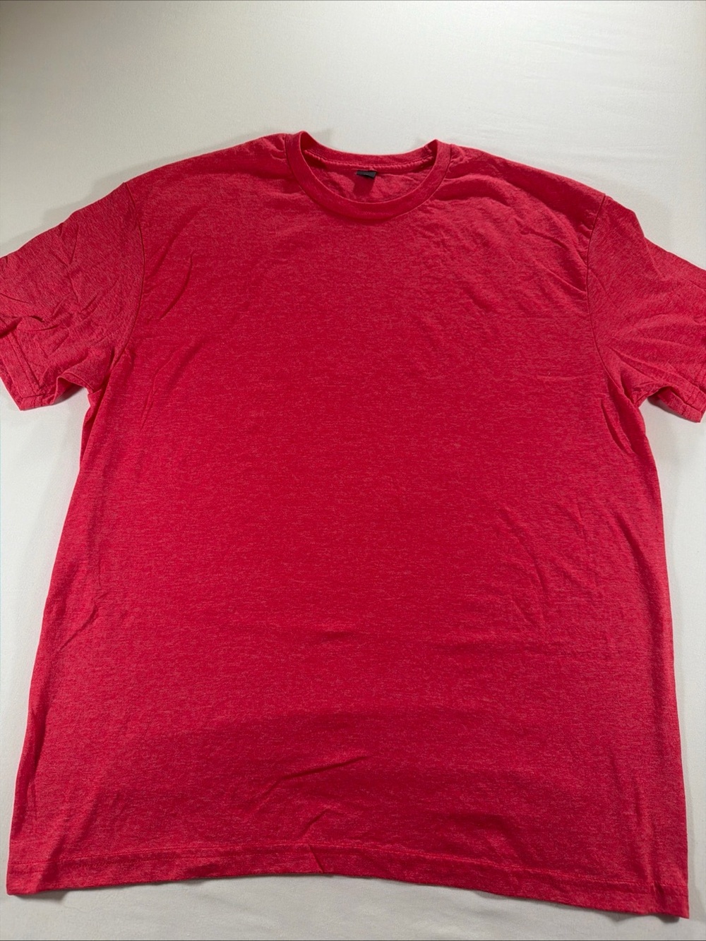 Classic Men's Crew Neck T‑Shirt in Red